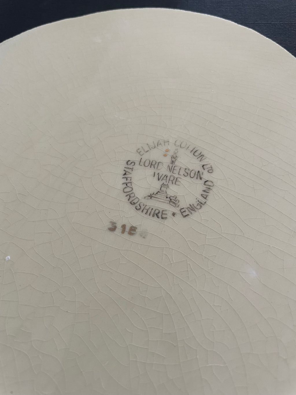 Yellow Rose plate round