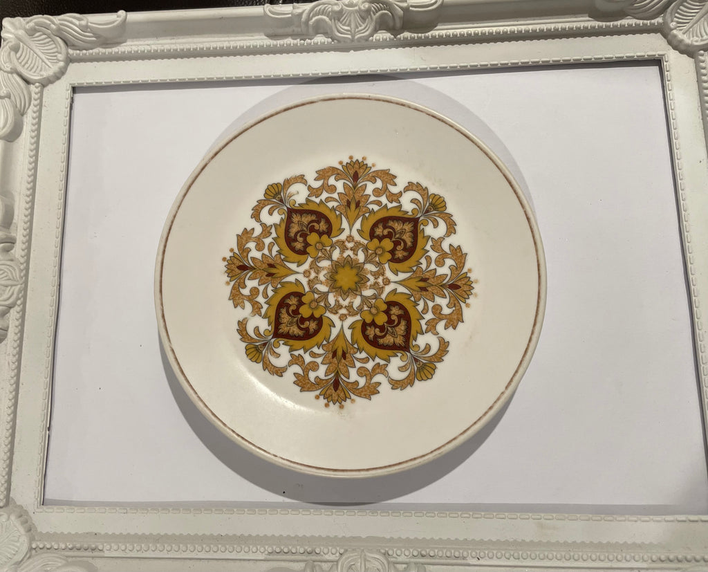 Whole Plate - Vintage Noritake Protea