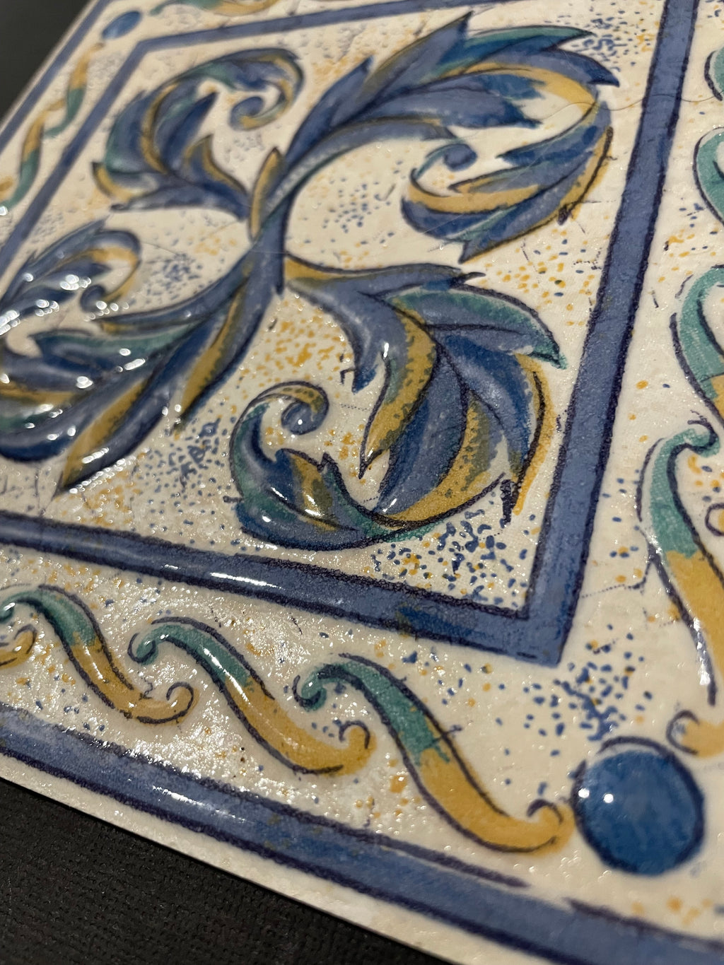 Baroque Vintage Tile