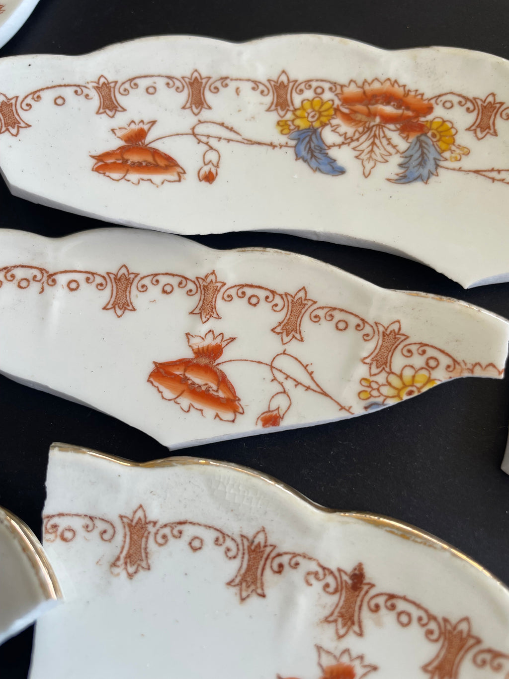 Orange and brown crockery