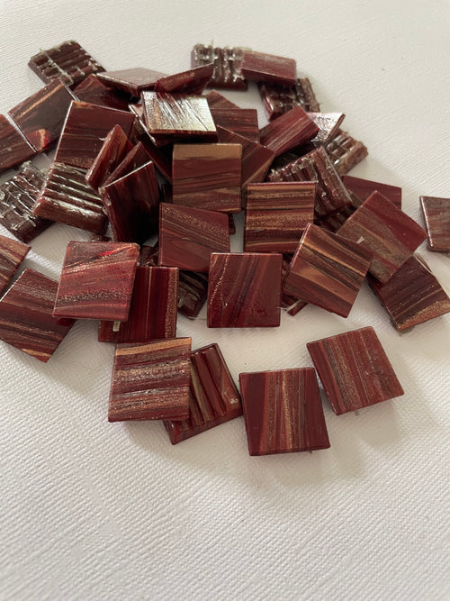 20mm Glass Gold Streak Tile - Queenslander