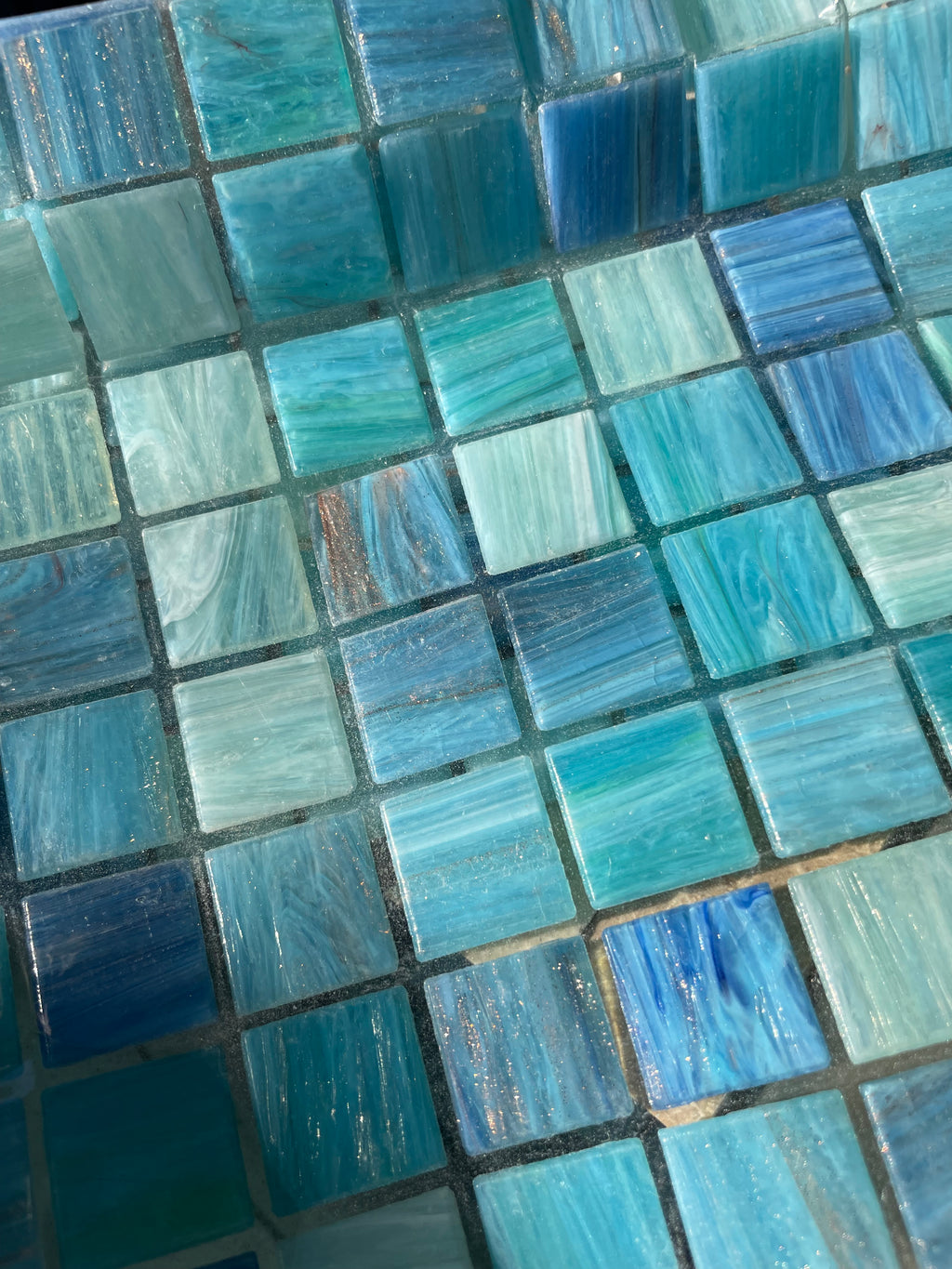 20mm Vitreous Glass Tiles - Fraser Island