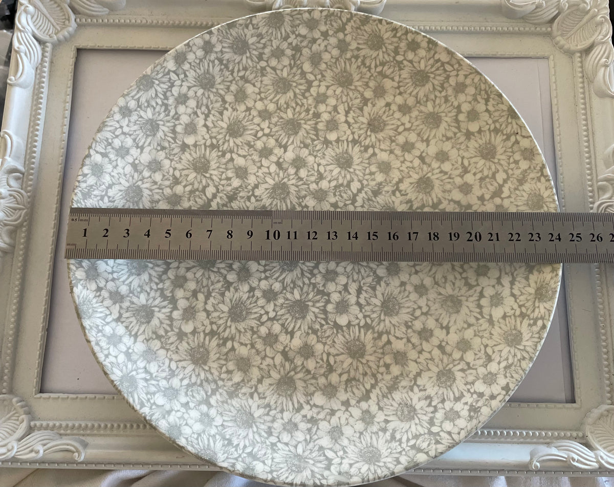 Whole Plate - White Daisies