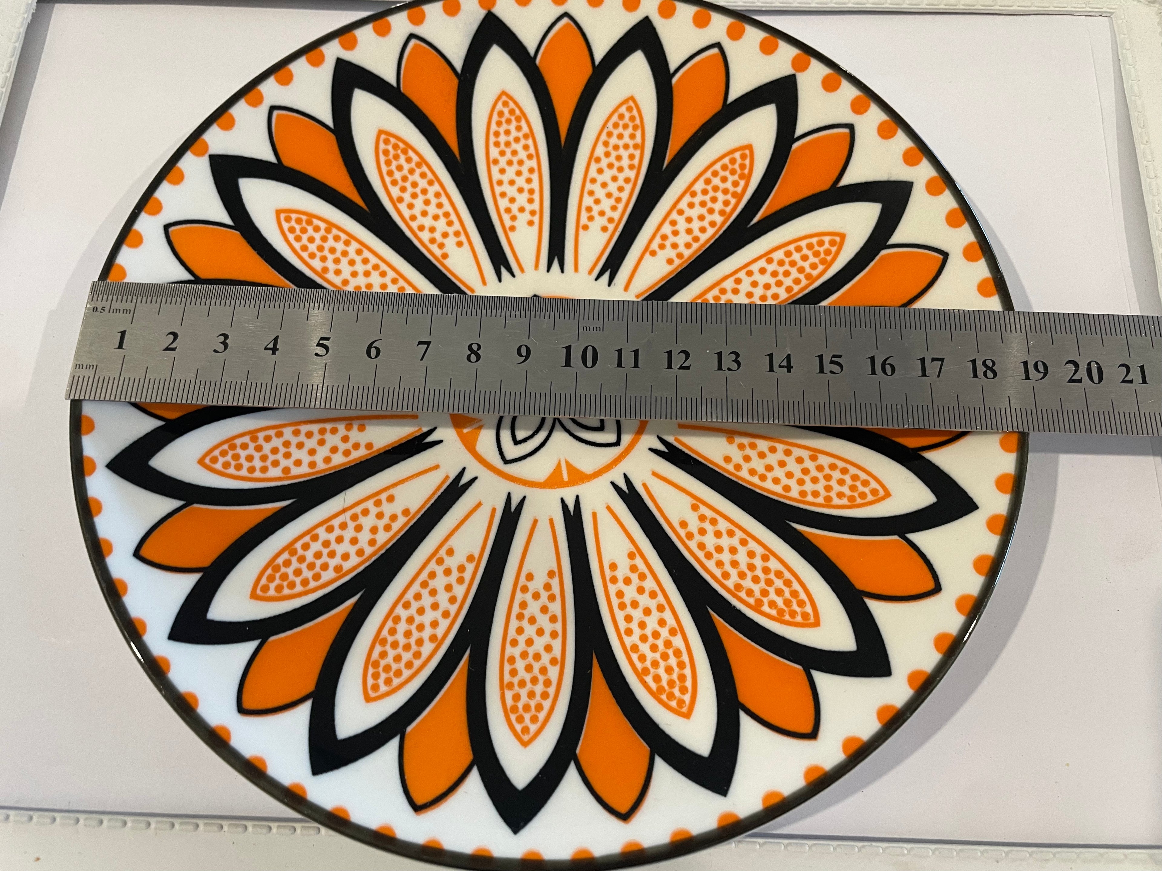 Whole Plate - Orange Daisy